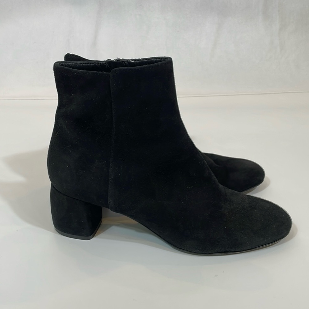 AGL Suede Leather Block Heel Ankle Boot Size 41 Black EUC